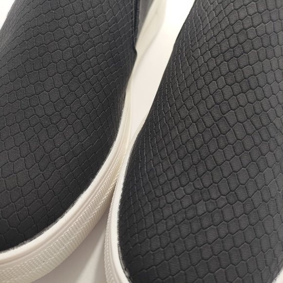 Hike-G Slip On Flat Platform Sneaker Black - Picture 2 of 8